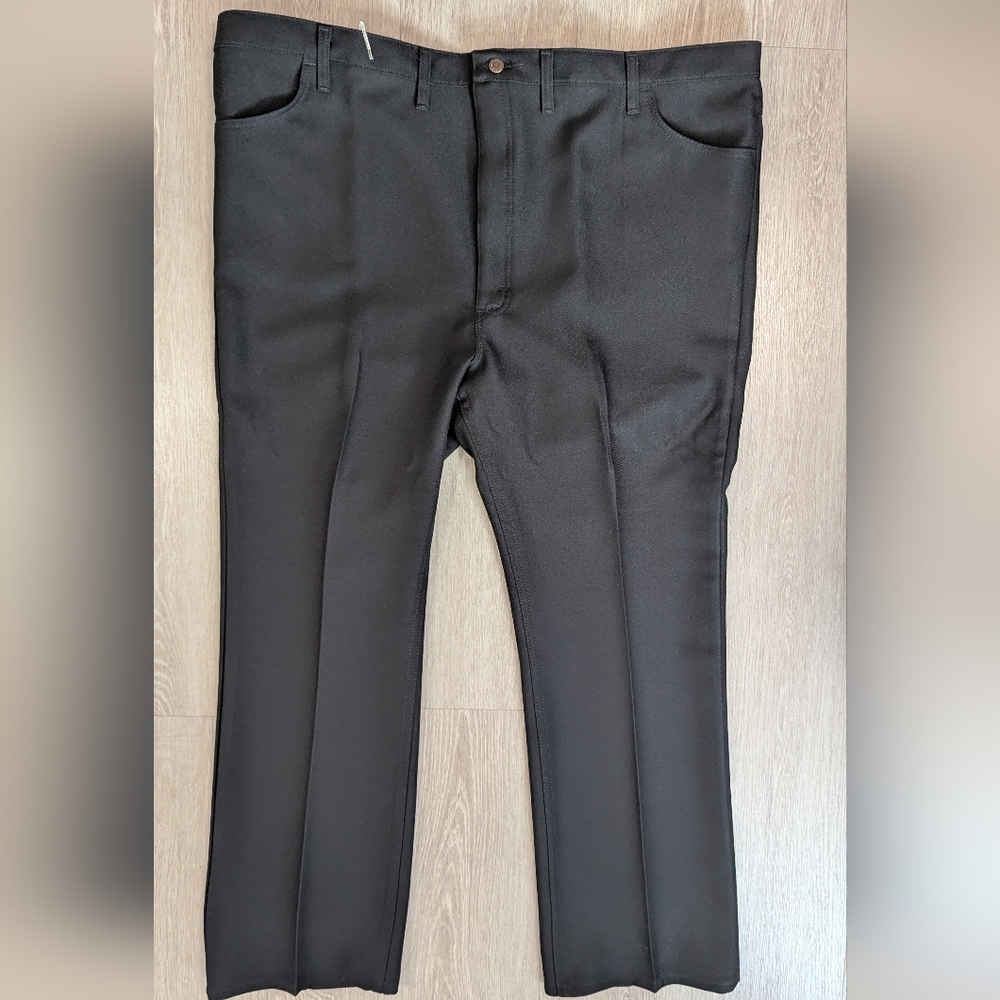 Mens Wrangler Black Pants Size 50x32 NWT!